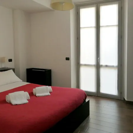 アパート Al Molo 1 コモ